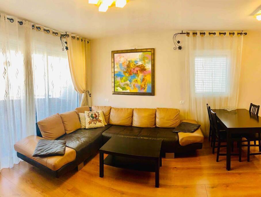 Royal Apartments , Blvd Nitza 8 Netanya Exterior photo
